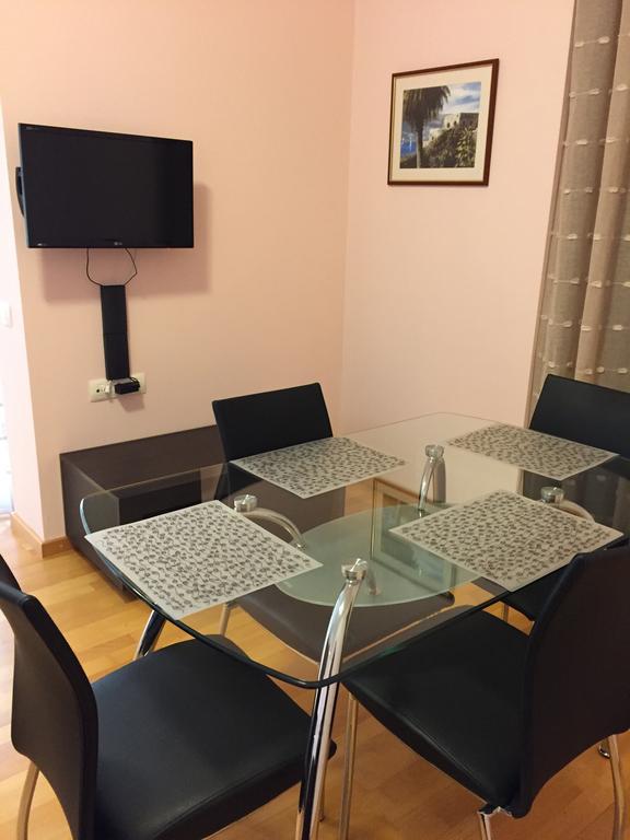 Apartments Ploski Херцег Нови Екстериор снимка