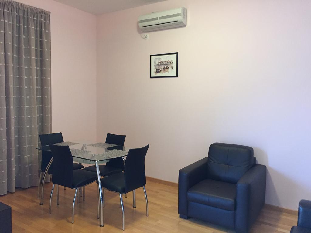 Apartments Ploski Херцег Нови Екстериор снимка